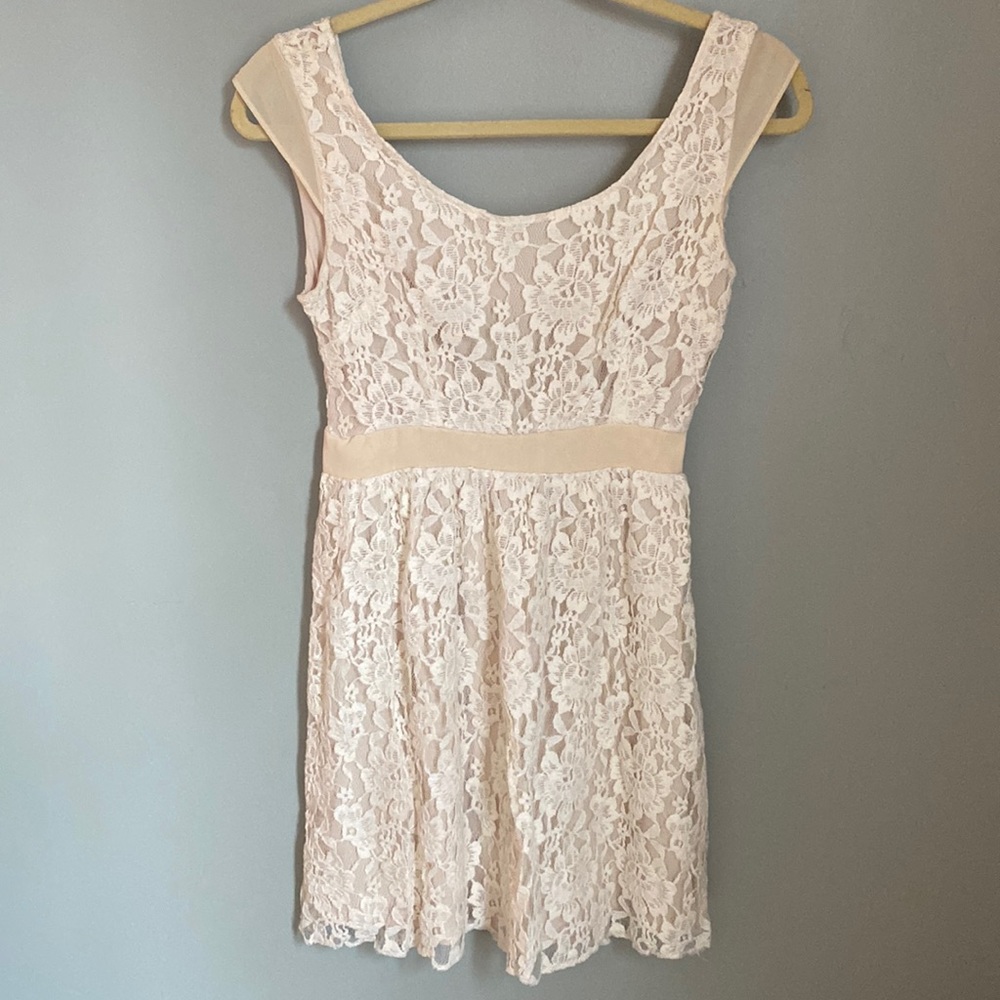 American Eagle Cream Lace Dress Size 0